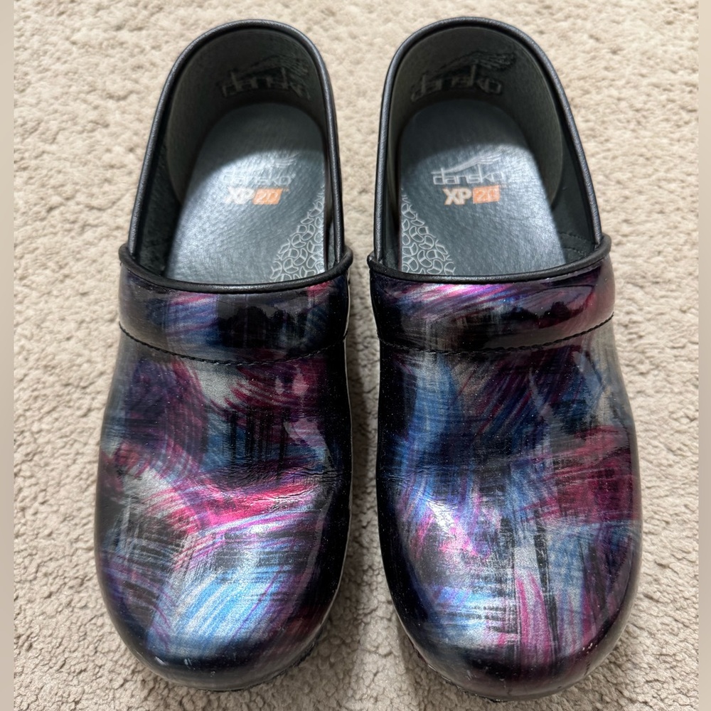 Dansko XP2 Color Sweep Clog - 37 / 7